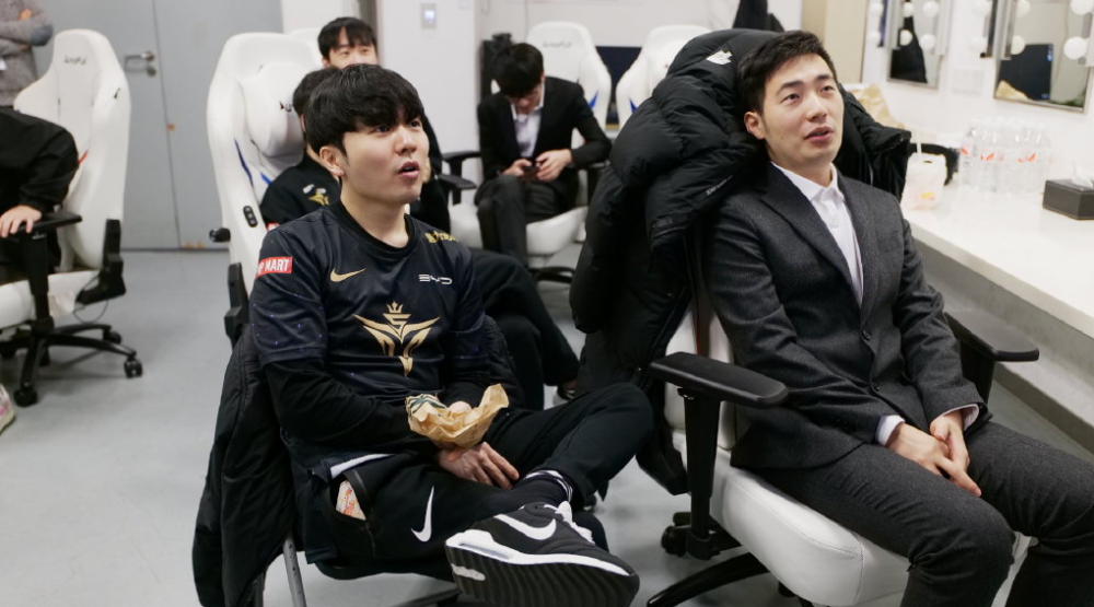 开云-关于Karsa焦点对战，JackeyLove与60激战篮网分钟，比赛局势复杂胜负难料！气势如虹延续的信息-开云